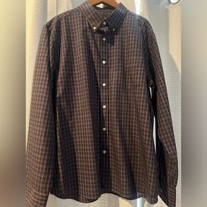 Men’s Untuckit plaid dress shirt. XL wrinkle free.
